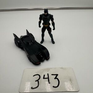 Jada 1:32 1989 Batmobile w Batman Figure No 98226 DC Comics Diecast